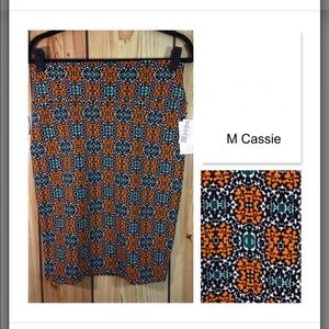 NWT LULAROE CASSIE SKIRT